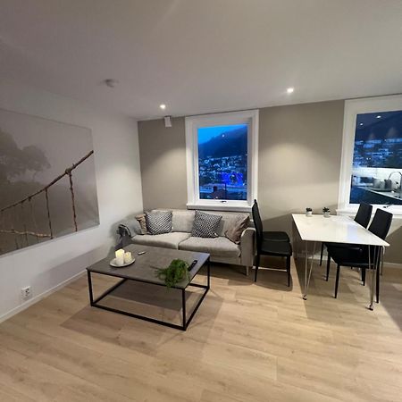 Modern Apartment With Free Parking Bergen Kültér fotó