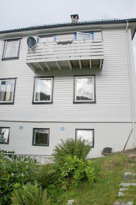 Modern Apartment With Free Parking Bergen Kültér fotó